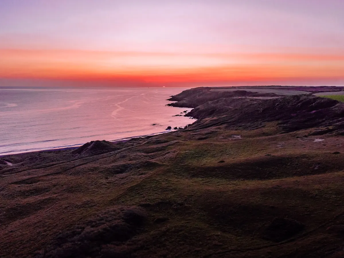 UK Coastal Sunset Spots: 10 Places for Twilight Photography